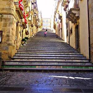 Pensión Palazzo Aprile, Caltagirone